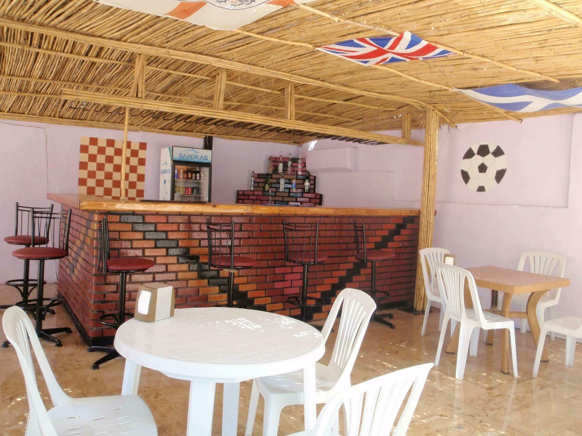 Otel Aloe Apart 3*